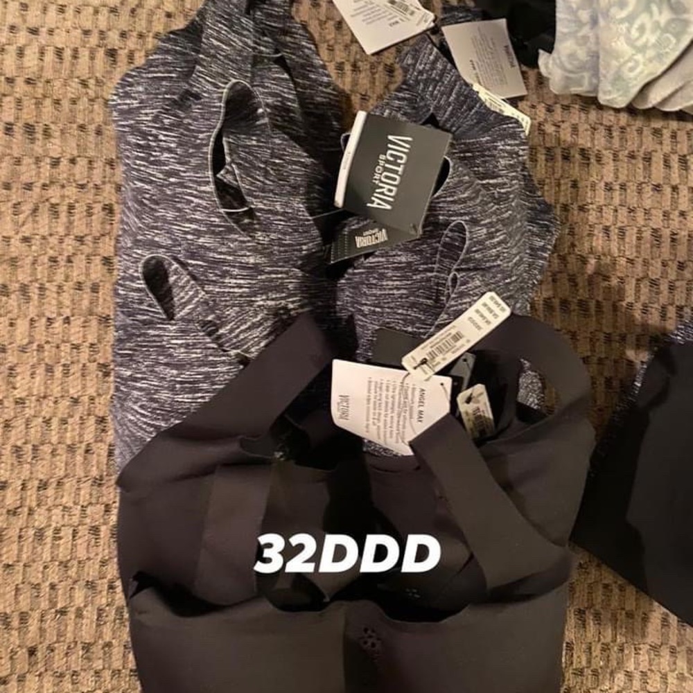 SOLD VS Angel Max sport’s bras